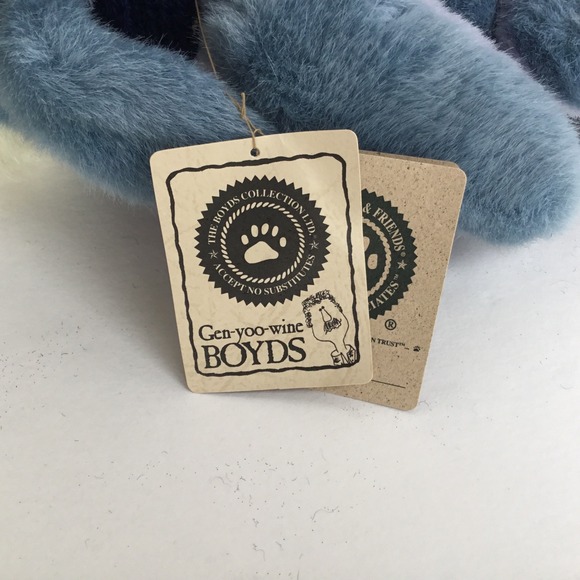 Boyds Collection Pooh Bears Winter Holiday Eeyore with Christmas Ornament - Picture 7 of 16